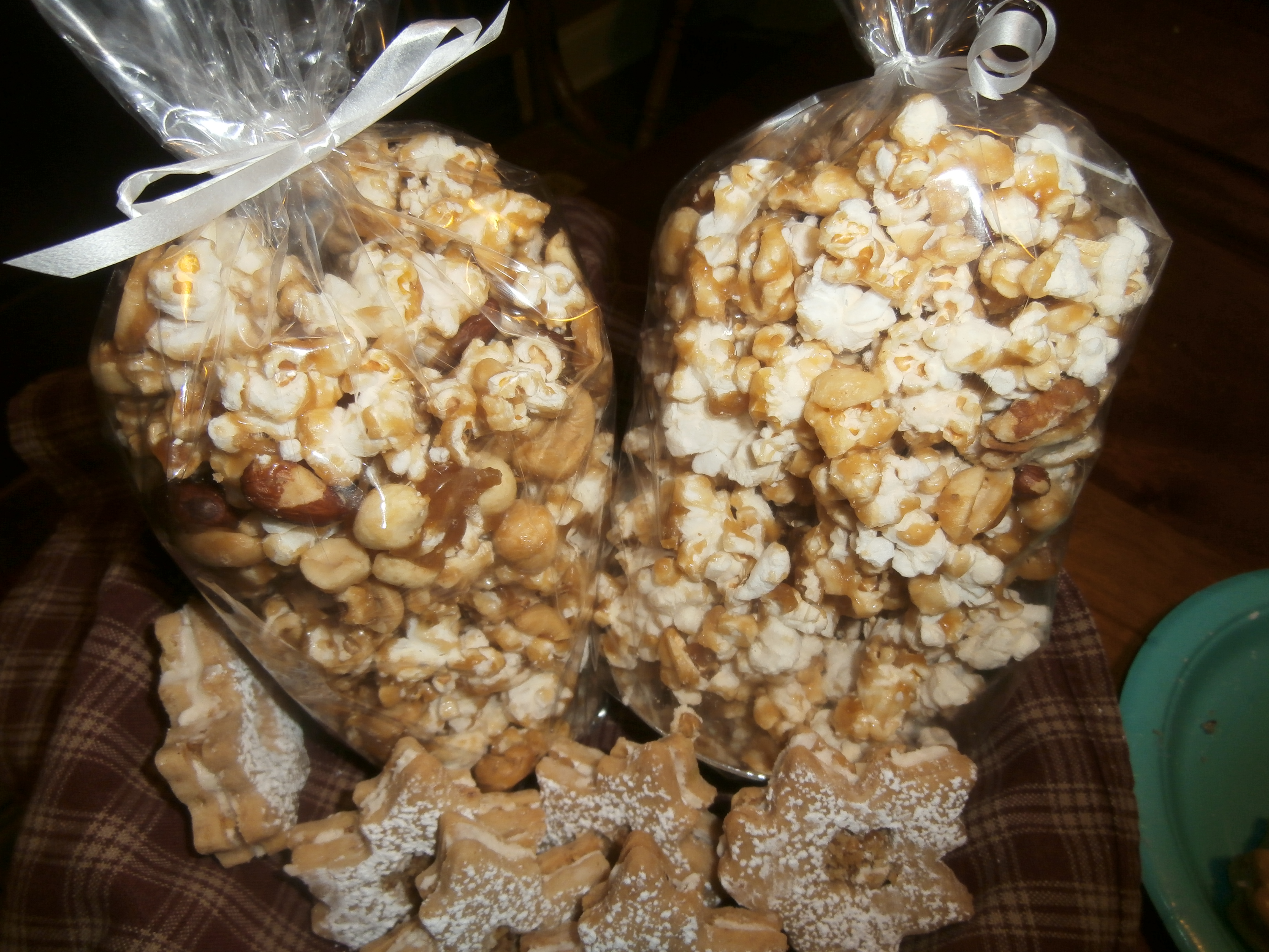 My other entries: maple glazed popcorn and shortbread crunch cookies
